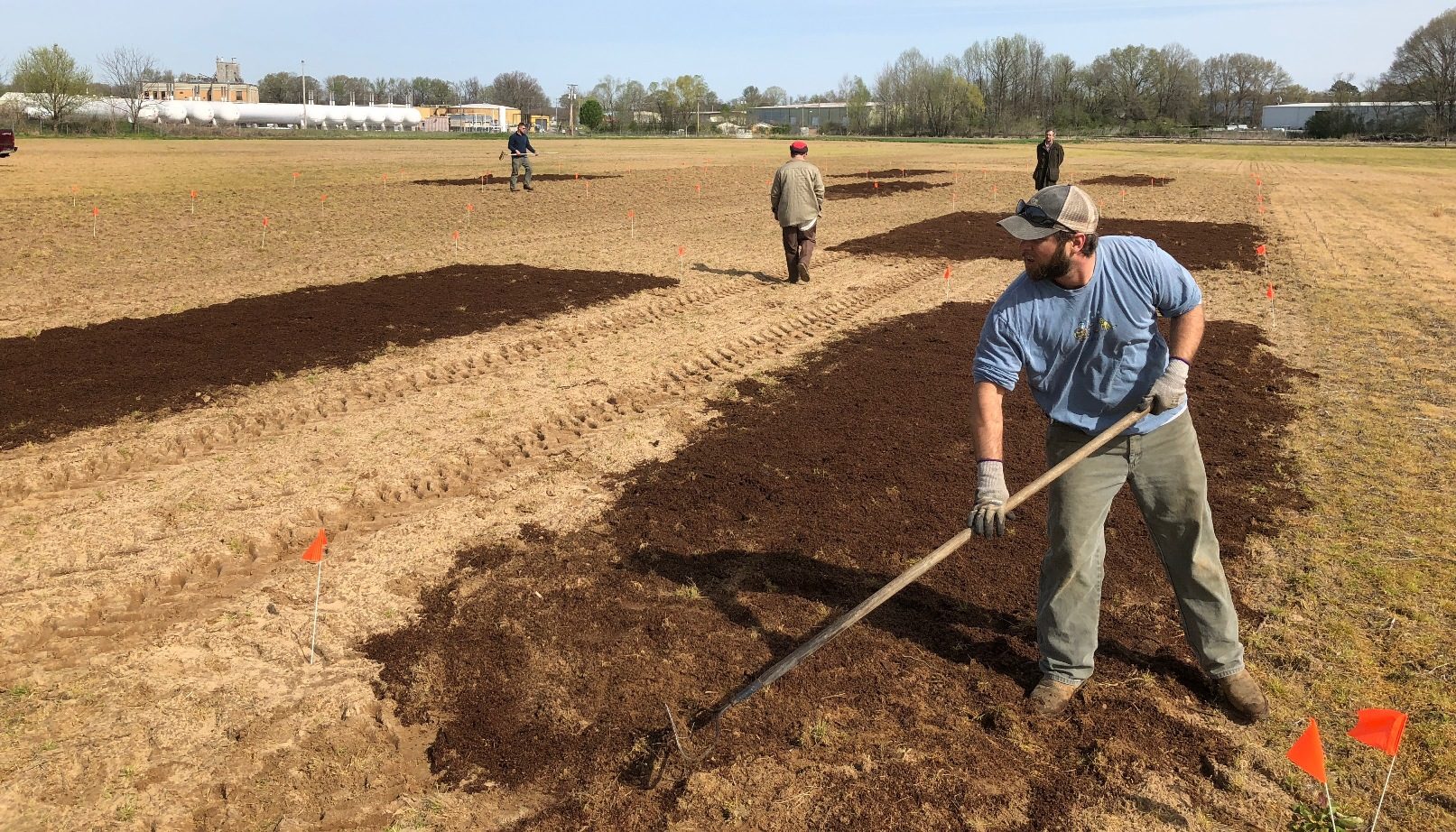 Spreading Biochar